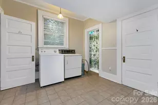 208 Probart St, Brevard, NC 28712 - Photo 28