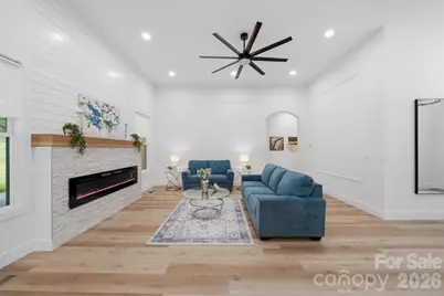3802 Lyle Creek Avenue NE, Conover, NC 28613 - Photo 10