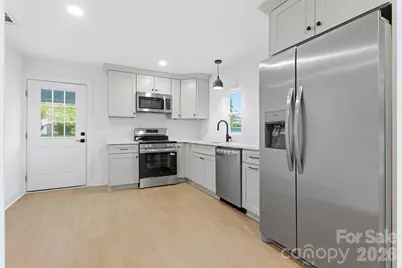 200 W 17th Street, Kannapolis, NC 28081 - Photo 6