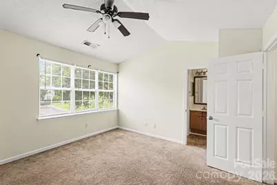 5833 Cougar Lane, Charlotte, NC 28269 - Photo 8