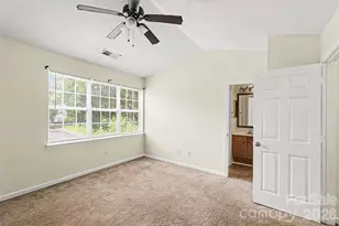 5833 Cougar Ln, Charlotte, NC 28269 - Photo 8