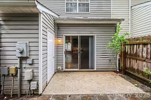 5833 Cougar Ln, Charlotte, NC 28269 - Photo 18