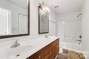 5833 Cougar Ln, Charlotte, NC 28269 - Photo 10
