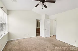 5833 Cougar Ln, Charlotte, NC 28269 - Photo 6