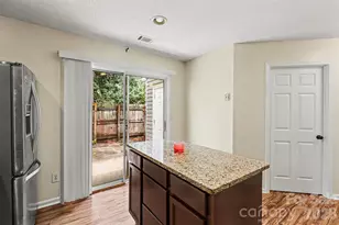 5833 Cougar Ln, Charlotte, NC 28269 - Photo 30