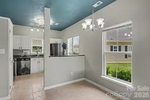 8917 Cinnabay Dr, Charlotte, NC 28216 - Photo 6