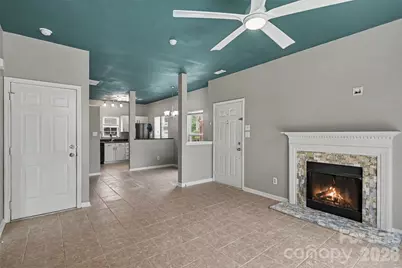 8917 Cinnabay Drive, Charlotte, NC 28216 - Photo 4