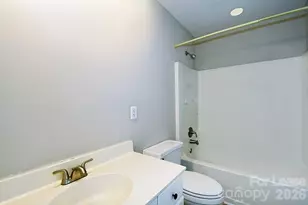 10014 Prosperity Point Ln, Charlotte, NC 28269 - Photo 16
