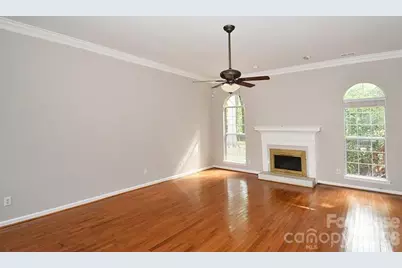 10014 Prosperity Point Lane, Charlotte, NC 28269 - Photo 4