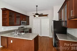 10014 Prosperity Point Ln, Charlotte, NC 28269 - Photo 6