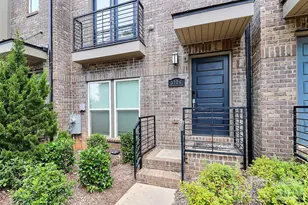 3726 Sky Haven Dr, Charlotte, NC 28209 - Photo 2