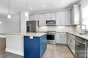 3726 Sky Haven Dr, Charlotte, NC 28209 - Photo 12