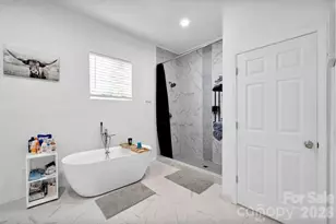 512 S 12th St, Bessemer City, NC 28016 - Photo 16