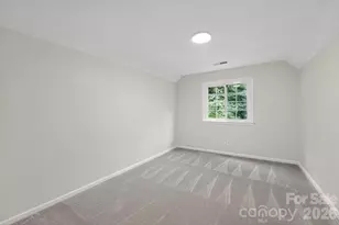 395 Runnymede Dr, Rock Hill, SC 29732 - Photo 10