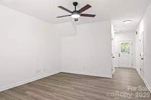 5536 Franklin Springs Cir, Charlotte, NC 28217 - Photo 4