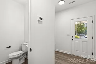 5536 Franklin Springs Cir, Charlotte, NC 28217 - Photo 14