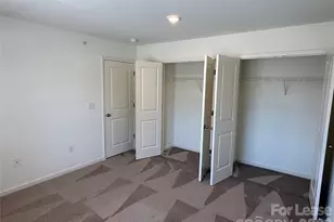 2025 Oakdale Rd, Charlotte, NC 28216 - Photo 10