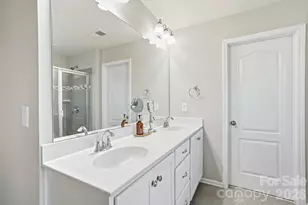 1551 Shannon Falls Dr, Fort Mill, SC 29715 - Photo 32