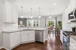 1551 Shannon Falls Dr, Fort Mill, SC 29715 - Photo 14
