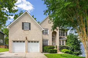 780 Fairway Point Dr, Tega Cay, SC 29708 - Photo 2