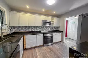 27069 Catamaran Dr, Tega Cay, SC 29708 - Photo 10