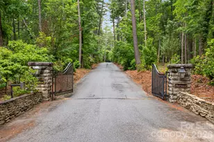 295 Roberts Ln N, Flat Rock, NC 28731 - Photo 14
