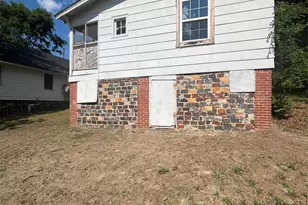 603 Marion St, Badin, NC 28009 - Photo 10