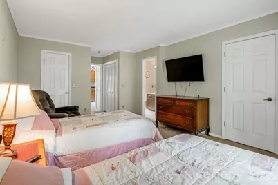636 Goldview Drive, Hendersonville, NC 28791 - Photo 20
