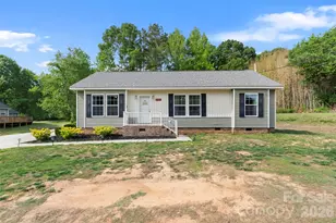 1316 Wiscassett St, Albemarle, NC 28001 - Photo 2