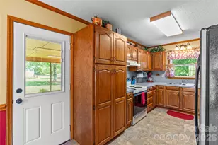 158 Bonnie Ln, Statesville, NC 28625 - Photo 18