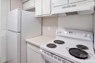 330 Orchard Trace Ln, Charlotte, NC 28213 - Photo 18