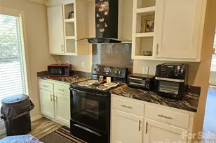 3520 Pea Ridge Rd, Morganton, NC 28655 - Photo 10