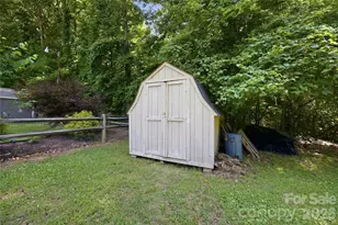 1814 Golden Heights Ct, Charlotte, NC 28214 - Photo 36