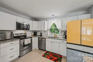 2018 Knell Dr, Charlotte, NC 28212 - Photo 4