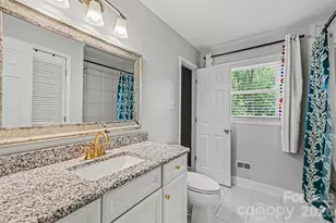 2018 Knell Dr, Charlotte, NC 28212 - Photo 6