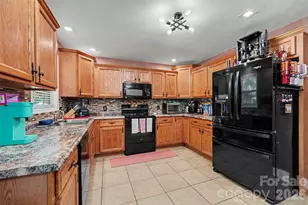 150 Swann Xing Ln, Statesville, NC 28625 - Photo 4