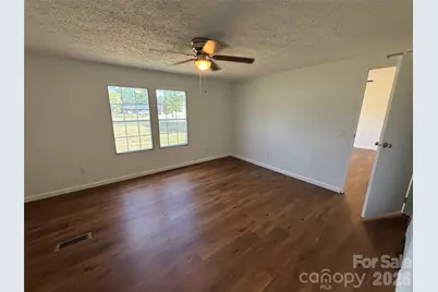 559 School Drive, Taylorsville, NC 28681 - Photo 32