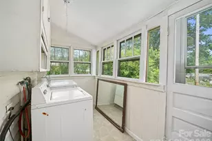 9 Ivy St, Burnsville, NC 28714 - Photo 20