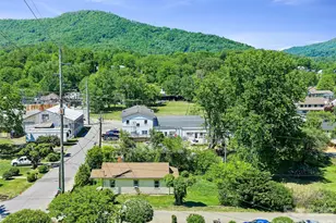 9 Ivy St, Burnsville, NC 28714 - Photo 28