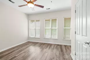 567 E 9th St, Charlotte, NC 28202 - Photo 20