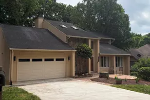7057 Mariners Ct, Tega Cay, SC 29708 - Photo 2