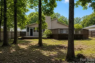 7636 Eastbourne Rd, Charlotte, NC 28227 - Photo 4