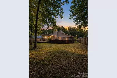 7636 Eastbourne Road, Charlotte, NC 28227 - Photo 6