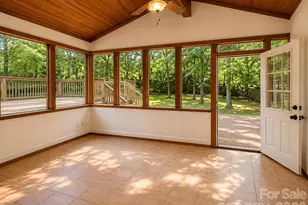 7636 Eastbourne Rd, Charlotte, NC 28227 - Photo 22
