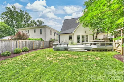 2421 Hassell Place, Charlotte, NC 28209 - Photo 32