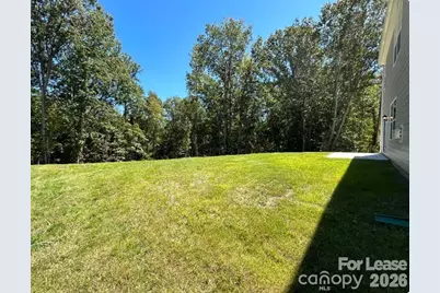 132 Scotsway Court, Troutman, NC 28166 - Photo 2