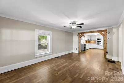 602 E Lee Avenue, Bessemer City, NC 28016 - Photo 10
