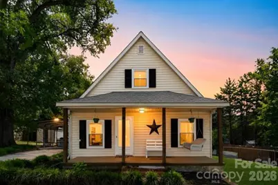 602 E Lee Avenue, Bessemer City, NC 28016 - Photo 2