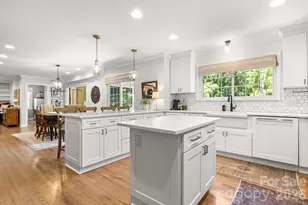 7814 Bradenton Dr, Charlotte, NC 28210 - Photo 10