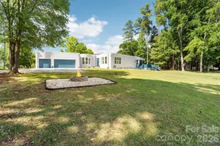 3911 Sandy Pt Dr, York, SC 29745 - Photo 32